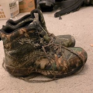 Falcon mountain men’s hiking boots